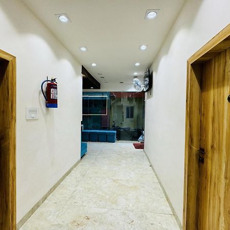 Hotel Shree Mahakal Krapa 乌贾因 外观 照片