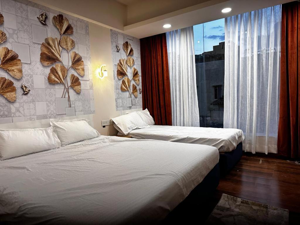 Hotel Shree Mahakal Krapa 乌贾因 外观 照片