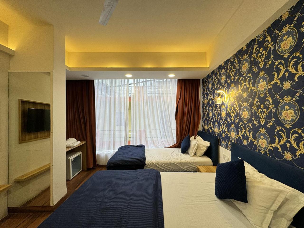 Hotel Shree Mahakal Krapa 乌贾因 客房 照片